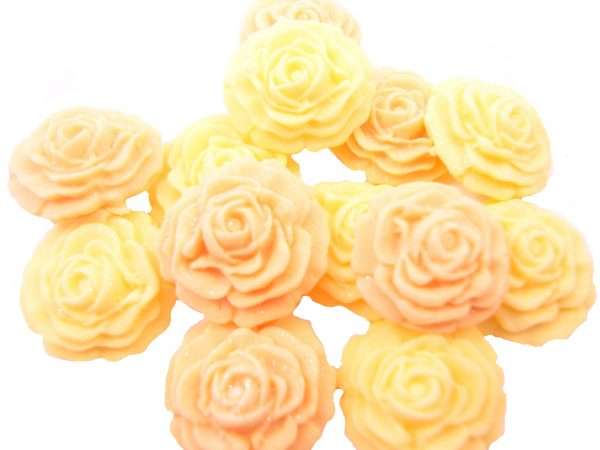 InkedR 151 YPH 12yellow peach roses LI This selection of edible small roses is shown in mixed sets, we do have them available in single colours under a separate listing. All are glittered and due to their size are extremely popular as cake fillers. These roses make Ideal cupcake and cake topper decorations for Weddings, Birthdays, Valentine and Anniversary. We hand make all our own decorations. Approx Size 2 cm