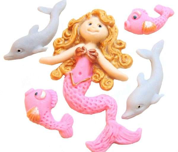 Inkedblond20mermaid LI Wanting to create a sea life themed cake with mermaid? Then these are just what would do just that. All are handmade and edible with just a hint of glitter to give that special shine. The mermaid and various sea life will help make your cake a true centre piece for that special occasion. these are ideal to go with our sea life toppers which include sea shells and mermaids tails Approx Size range: 8cm to 5cm