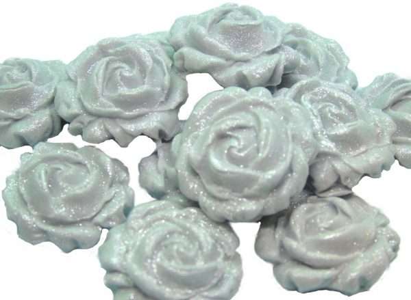 Inkednew small roses silverJpeg LI 1 Do you require cupcake toppers for your celebration bakes? Then choose from our wide selection of coloured, glittered and totally edible roses. They always go down well at parties. 12 Glittered Coloured Roses are also great cake fillers. Large selection of colours to choose from Approx Size 2.5 cm