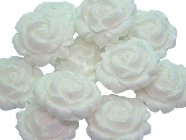 Inkednew small roses whiteJpeg LI 1 Do you require cupcake toppers for your celebration bakes? Then choose from our wide selection of coloured, glittered and totally edible roses. They always go down well at parties. 12 Glittered Coloured Roses are also great cake fillers. Large selection of colours to choose from Approx Size 2.5 cm