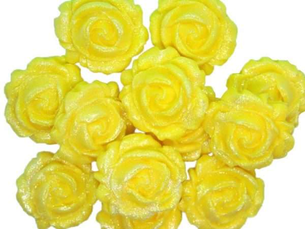 Inkednew20small20roses20yellowJpeg LI Do you require cupcake toppers for your celebration bakes? Then choose from our wide selection of coloured, glittered and totally edible roses. They always go down well at parties. 12 Glittered Coloured Roses are also great cake fillers. Large selection of colours to choose from Approx Size 2.5 cm