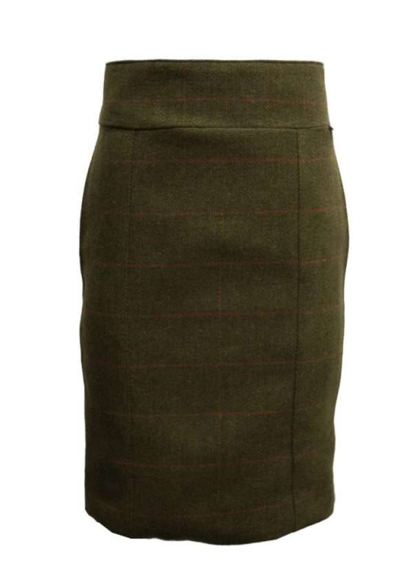 dark skirt front scaled 1 Our simple but stylish Tweed Winslow Skirt is great for any purpose. Smart knee length skirt can be used for everyday wear around the town or heading out to any event Our Winslow skirt is made from the 60% Wool, 25% Polyester 11% Acrylic and 4% composed of other fibres, the tweed has been treated with Teflon which acts as a fabric protector, making this product long-lasting protection against oil- and water-based stains, dust and dry soil. Other features include 8 inch heavy duty concealed zip, fully lined, 5inch back vent opening and moleskin waistband Length of skirt measures below Size 8/10; 59cm Sizes 12/14; 60cm Sizes 16/18; 61cm Produced to the highest standards by a manufacturer of top-quality English country wear and derby clothing. Please check our size guide against your hat you would like to purchase.