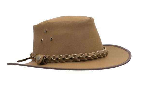 traveller hat tan Whenever your headed outdoors, our classic Traveller Outback Hat is your trusted, everyday headwear. Our hat is crafted of naturally water resistant full grain cowhide distressed leather, trimmed with a Leather braided band which adds a fine finish to your leisure wardrobe. Crafted with a wide brim to protect from the summer shade, a chin cord to tighten in windy weather, our outback hat is practical and stylish for outdoor pursuits. Other features include Spring wire in brim, air vented brass eyelets (3 on both sides), Brass snap button on each side of the band, UPF 50+, printed Branded Walker and Hawkes logo on the inside crown and water resistant coating. Crown Height - Approx. 3 inchs (7.5cm) Brim Length - Approx. 3 inchs (7.5cm) Water Resistant Coating - to maintain this resistance, please condition with our leather waterproofing treatment from time to time. Produced to the highest standards by a manufacturer of top quality countrywear and derby clothing.