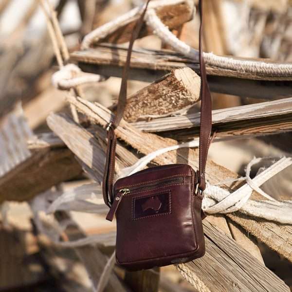 wombat 9010 bag c Coming in gorgeous dark brown and made from the highest quality oiled leather, this small bag is the perfect mix of rustic style and functionality