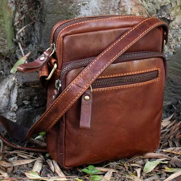 wombat small leather bag 6 In this age of the crossbody bag, nothing screams stylish and modern like this petite creation by Wombat. Designed following minimalist principles, this bag is quite simple but remains as trendy as they come