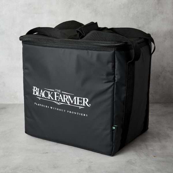 2020.09.16 BLACK FARMER0103 The Black Farmer cooler bag is perfect for picnics, celebrations, gifts and storage. Keep your favourite  treats and products cool wherever you go.