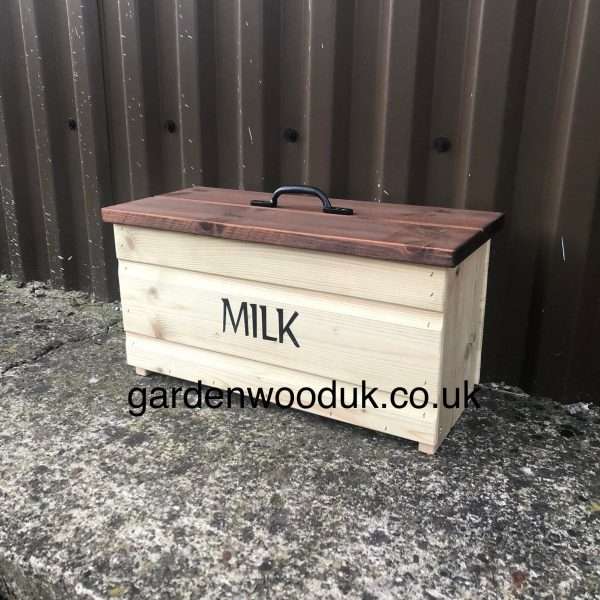 10GB Brown Handmade Wooden Doorstep Milk Box Suitable to fit 10x 1pt Glass Bottles. Price includes UK Mainland Delivery. Surcharges may apply to remote areas.  