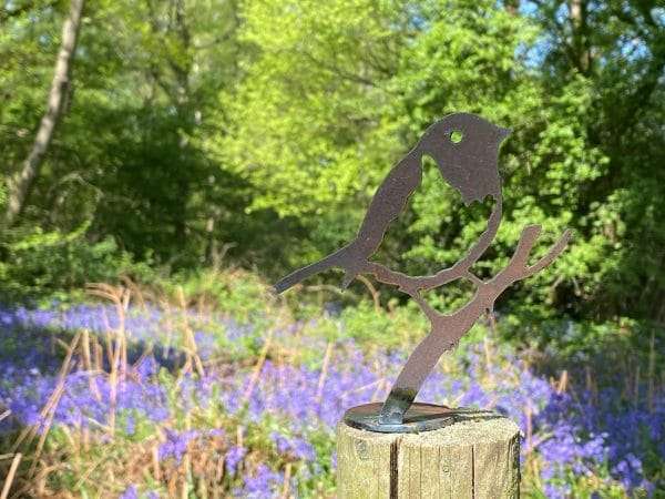WELCOME TO THE RUSTIC GARDEN ART SHOP Here we have one of our. Exterior Rustic Rusty Metal Robin Bird Garden Fence Topper Yard Art Gate Post Sculpture Gift Present
Sizes & Measurements:
13cm x 14cm These are made from 2mm mild steel sheet.