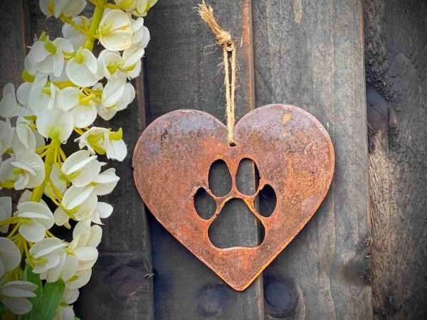 il fullxfull.3435513398 mb25 scaled WELCOME TO THE RUSTIC GARDEN ART SHOP Here we have one of our. Rustic Rusty Metal Paw Print Love Heart Pet Dog Cat Memorial Gift Present Sizes & Measurements:
12cm x 12cm These are made from 2mm mild steel sheet.