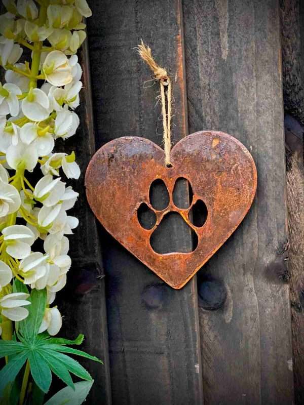 il fullxfull.3435519062 sb7k scaled WELCOME TO THE RUSTIC GARDEN ART SHOP Here we have one of our. Rustic Rusty Metal Paw Print Love Heart Pet Dog Cat Memorial Gift Present Sizes & Measurements:
12cm x 12cm These are made from 2mm mild steel sheet.