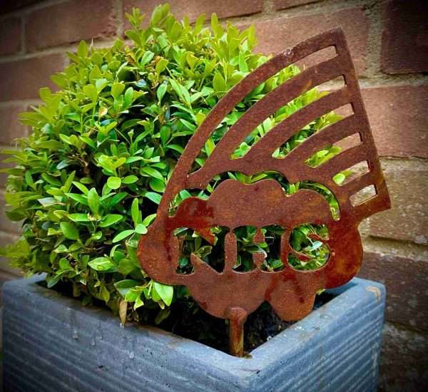 il fullxfull.2315993196 k7m6 scaled WELCOME TO THE RUSTIC GARDEN ART SHOP
Here we have one of our. NHS CHARITIES TOGETHER RAINBOW Sizes & Measurements:
15cm x 15cm (Stake 10cm)
These are made from 2mm mild steel sheet. NHS CHARITIES TOGETHER RAINBOW Our NHS Rainbow is a rustic metal garden or flower pot stake perfect for any garden home!
The ideal gift for someone on the frontline during this awful time or the perfect way to show support for those who are tirelessly working throughout this virus! ********£5 of each sale will go to the NHS Charities Together Urgent Covid-19 Appeal!!********