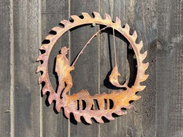 WELCOME TO THE RUSTIC GARDEN ART SHOP Here we have one of our. Exterior Rustic Dad Sign Dad Gift Fathers Day Father Gift Dad Present Fishing Garden Wall Art Shed Sign Hanging Metal Rustic Art Gift Sizes & Measurements:
30cm x 30cm Perfect for any dad!! Made From 2mm Mild Steel.