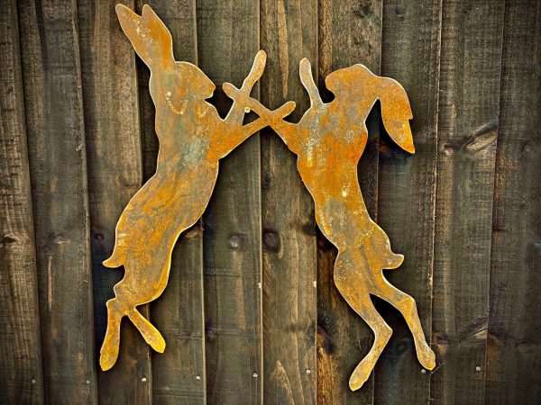 WELCOME TO THE RUSTIC GARDEN ART SHOP Here we have one of our. Small Rustic Metal Boxing Hares Rabbit Garden Wall Art Sculpture Sizes & Measurements:
25cm x 25cm (Pair) These are made from 2mm mild steel sheet.