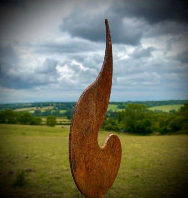 WELCOME TO THE RUSTIC GARDEN ART SHOP Here we have one of our. Rustic Metal Garden Fire Single Flame Abstract Sculpture - Yard Art / Lawn Art / Garden Stake These rustic garden stake makes a unique, versatile garden sculpture. Perfect in any flower bed lawn, planting area or garden to have your very own unique piece of affordable garden decor. Our Rustic/Rusty patina gives a natural and unique finish, which will continue to better with age. Our rustic garden art products require absolutely no maintenance! Sizes & Measurements:
Large: 120cm x 77cm *PLEASE NOTE LARGE & XL CURRENTLY ONLY AVAILABLE TO BE SHIPPED TO THE UK*