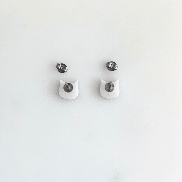back of grey cat earrings