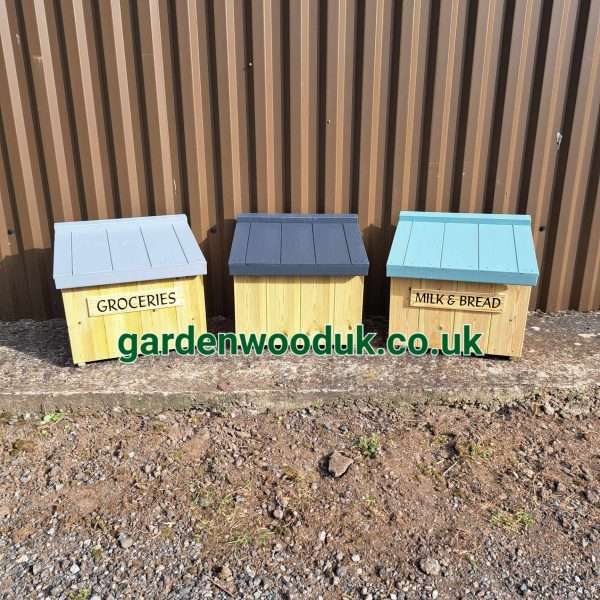 Groceries box 4 Handmade Wooden Doorstep Milk Box Suitable to fit 8x 1pt Glass Bottles. Price includes UK Mainland Delivery. Surcharges may apply to remote areas.  